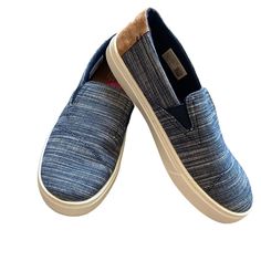 Brand New Toms Youth Alpargata Blue Woven Shoes Slip On Flats Size 4 0 Red Toms, Metallic Ballet Flats, Plaid Shoes, Striped Espadrilles, Wool Shoes, Espadrilles Shoes, Casual Slip On Shoes, Canvas Slip On Shoes, Woven Shoes