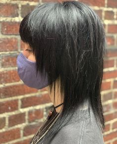 Slanted Haircut, Short Layered Haircuts Y2k, Emo Short Haircut, Alternative Layered Hair, Short Shag Hairstyles Straight Hair, Layered Emo Hair, Lots Of Layers Hair, Scene Mullet, Emo Layered Hair