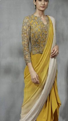 Long Sari Blouse Pattern, Long Sari Blouse Design, Saree Long Blouse Designs Latest, Long Blouse Designs Saree Indian Fashion, Long Blouse For Saree, Long Blouses For Sarees, Saree With Long Blouse, Koti Blouse Designs, Long Blouse Designs Latest