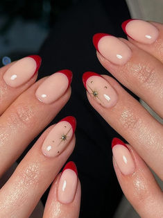 red French tip nails: with sparkles Red Tip Nails, Red Summer Nails, Summer Nails 2024, Red Christmas Nails, Studded Nails, Hot Girl Summer, Red Nail Designs, Red Nail, Festival Nails