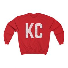 Represent Kansas City w/ this awesome shirt! Celebrate the team with this cool faux vintage style print. ** Please be sure to look at the Size Guide (located in the last picture) to make sure you order the correct size that you need. Thanks! ** Comfy Looser fit 50% Cotton; 50% Polyester (fibre content may vary for different colors) Medium fabric (8.0 oz/yd² (271.25 g/m Sewn in label Runs true to size Retro Crew Neck Pre-shrunk Top, Vintage Crew Neck Tops For Sports Events, Retro Crew Neck Top With Letter Print, Vintage Letter Print Sweatshirt For Game Day, Vintage Crew Neck Top With Text Print, Retro Long Sleeve T-shirt For Sports Season, Chipper Jones, Good Birthday Presents, Sweater Fashion