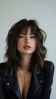 short wolf cut updo New Hair Cut 2024 Woman, Medium Hair Heart Shaped Face, Wild Hairstyles For Women, Trendy New Haircuts For Women, Black Wolf Cut With Bangs, Wolf Cut With Undercut, Women Wolf Cut, Textured Haircuts For Women, Corte Wolf Cut