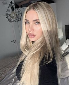 Cool Blonde Hair, Dyed Blonde Hair, Blonde Hair Inspiration, Blonde Hair Shades, Bright Blonde, Blonde Hair Looks, Hair Shades, Long Blonde, Hair Inspiration Color