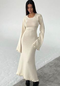 Long Knitted Dress, Flare Sleeve Dress, Flare Long Sleeve, Trumpet Sleeve, Long Bodycon Dress, Long White Dress, Knitted Bodycon Dress, Skirt Maxi, Body Con Dress