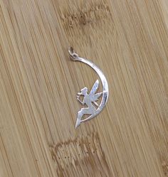 Albatross Silver Charm Size: 29x13 mm Material: 925 Sterling Silver Color: Silver Quantity: 1 Piece We can also make custom designs please contact us if you have special designs via convo message on Etsy. To see more Origami charm, please check out the link down below; https://www.etsy.com/shop/GoldenHornSupplies?ref=seller-platform-mcnav&search_query=origami Sterling Silver Fairycore Jewelry, Fairy Style Sterling Silver Jewelry, Fairycore Sterling Silver Jewelry In Silver, Fairycore Sterling Silver Jewelry, Fairycore Sterling Silver Jewelry Gift, Fairycore Sterling Silver Jewelry For Gifts, Origami Fairy, Origami Necklace, Moon Fairy