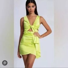 Never Worn! Mini Sundress For Party, Green Mini Dress For Going Out In Summer, Green Summer Dress For Going Out, Green Summer Mini Dress For Night Out, Green Summer Mini Dress For Party, Green Sleeveless Dress For Going Out, Sleeveless Green Dress For Going Out, Green Sundress For Party, Meshki Dresses