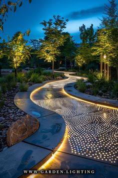 a close up of a pathway with lights on it at night Modern Backyard, Outdoor Gardens Design, Garden Path, Garden Pathway, Led Outdoor Lighting, Landscape Lighting, Backyard Decor