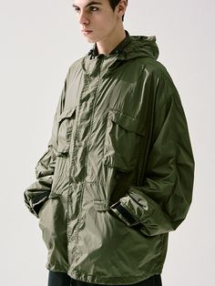 This is a casual and comfortable parka that is made out of high quality nylon 100% fabric. With design detail of voluminous flap pockets on the chest, 2-way zipper closure on the front, and string and stopper on the hem and hoodie, it gives a trendy and casual mood.- Water resistant fabric- Adjustable string and stopper on hem and hoodie- 2-way zipper closure- Voluminous flap pockets on the chest Japan Fashion Street, Japan Street, Puffer Parka, Water Resistant Fabric, 2 Way, Flap Pocket, Design Details, Parka, Water Resistant