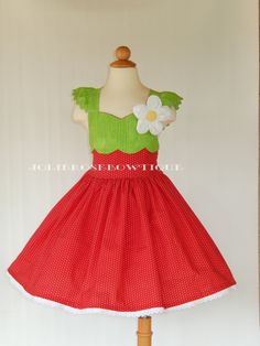 This beautiful dress is perfect for a birthday Strawberry theme party or any occasion. Girls size Chest 2T 19'' 3T 21'' 4T 22'' 5T 23'' 6 24'' I use an underskirt just to show how puffy is the dress. if you want a puffy look you will need to buy a under skirt and it sold separately. Please leave me a note with the following instructions. *Size Whimsical Summer Dress For Tea Party, Whimsical Summer Tea Party Dress, Cute Fitted Twirl Dress For Dress-up, Spring Princess Style Holiday Dresses, Cute Summer Dress For Tea Party, Sweet Summer Dresses For Tea Party, Sweet Summer Tea Party Dress, Sweet Green Summer Dress, Fitted Whimsical Twirl Dress For Summer