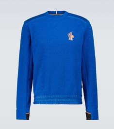 This electric blue crewneck sweatshirt from Moncler Grenoble is made from technical fleece, featuring padded details at the shoulders and an elasticated hem. | MONCLER GRENOBLE Fleece logo sweatshirt Moncler Grenoble, Blue Crewneck, Logo Sweatshirt, Electric Blue, Crewneck Sweatshirt, Sweat Shirt, Long Sleeve Tshirt Men, Crew Neck Sweatshirt, Online Store