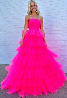 Hot Pink Tulle Dress, Tulle Prom Dress Long, Clothes Tips, Strapless Ball Gown, Tulle Neckline, Tulle Prom Dresses, Cute Formal Dresses, 2023 Prom, Classy Prom Dresses