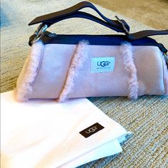 Super Cute And Fun Suede And Fur Trimmed Ugg Purse In Light Pink With Chocolate Color Trim. Dust Bag Included. Ugg Purses, Pink Ugg Boots, Ugg Bag, Pink Uggs, Suede Handbags, Brown Leather Strap, Black Leather Bags, Large Shoulder Bags, Pink Suede