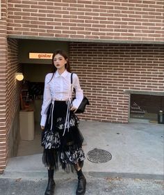 Unique Styling, Ulzzang Fashion, Korean Outfits, Stage Outfits, Looks Style, Teen Fashion Outfits, Look Cool, Teen Fashion, Couture Fashion