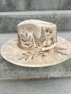 This Fedoras item by BittersweetCanvas has 657 favorites from Etsy shoppers. Ships from Phoenix, AZ. Listed on Sep 6, 2024 Burned Hat Design Western, Burned Baseball Hat, Burned Hat Design, Embellished Cowboy Hat, Burned Hats, Hat Burning, Custom Cowboy Hats, Suede Hat