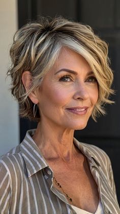 👩 Dreaming of a new you? Add stunning dimension to your hair with this Textured Bob Stylish Short Hairstyles for Women Over 50. Discover the secret to long-lasting curls. Ideal for those with fine hair looking to add volume. Easy to maintain and style at home. Click for a step-by-step guide! #TexturedBobStylishShortHairstylesforWomenOver50 Romantic Short Hairstyles, Cute Bobs For Fine Hair, Short Layered Curly Hair, Stacked Haircuts, Lasting Curls, Strawberry Blonde Hair Color, Stacked Hair, Haircuts For Medium Length Hair, Crop Hair