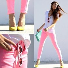 Cute for spring! Ropa Color Neon, Jeans Rosa, Rosa Neon, Yellow Shoes, Pink Jeans, Street Style Summer, Pink Pants, Looks Style, Hippie Style