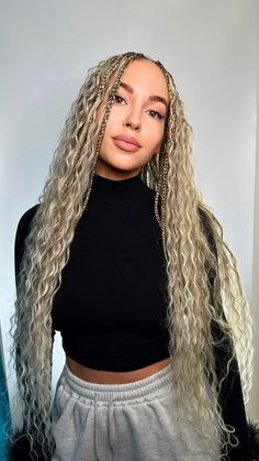 Boho Braid White Women, Goddess Braids White Girl, Black And Platinum Braids, White Women With Braids, Platinum Blonde Boho Knotless Braids, Ash Blonde Boho Knotless Braids, Boho Braids White Women, Braid Hairstyles For White Women