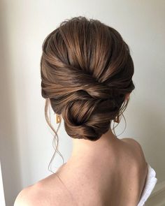 Sanggul Modern, Hairdo Wedding, Bridal Hair Updo, Trendy Hairstyle, Low Bun, Wedding Hair And Makeup