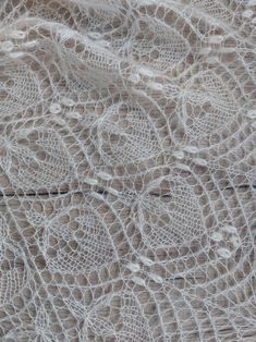 Mohair Lace Knitting Patterns, Art Knitting, Knitting Room, Lace Shawl Pattern, Knitting Things, Wedding Shawls, Lace Knitting Stitches, Alpaca Shawl, Knit Shawls