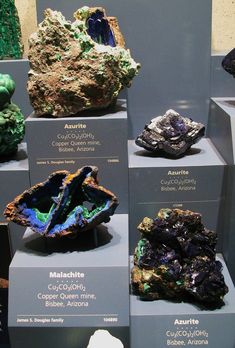 there are many different types of rocks on display