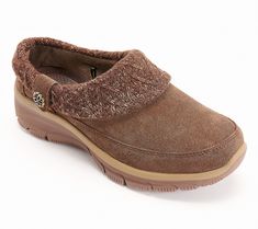 Fall is (almost) in full bloom, and you're headed feet first! With miles of farmer's markets, festivals, and pumpkin fields on your activities list, you need these Skechers suede clogs to comfortably handle every. single. step. After all, it's the age of possibilities!  Let's take a walk-through of this built-for-you shoe. An open back lets you slip right in (no zips, buckles, or ties to slow you down) and showcase your favorite character socks, while the cradles-you-in-comfort chenille lining o Activities List, Pumpkin Field, Foam Slippers, Soccer Practice, Suede Clogs, List Of Activities, In Full Bloom, Easy Going, Shopping Spree