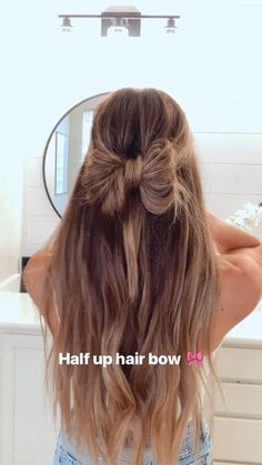 Half Up Bow Hairstyle Tutorial, Christmas Hairstyles Straight Hair, Cute Nye Hairstyles, Hairstyles For Choir Concerts, Line Dancing Hairstyles, Cute Disneyland Hairstyles, Bow Made Out Of Hair Tutorial, Cute Easy Hairstyles Half Up Half Down, Half Up Hair Bow