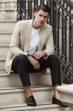 Summer Editorial, Mens Fashion Suits Casual, Jessica Hall, English Gentleman, Suits Office, Mens Fashion Edgy, Formal Mens Fashion, Mens Fashion Smart, Style Edit