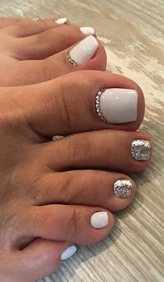 Grandma Nails, Hollywood Nails, Feet Nail Design, Pedicure Designs Toenails, Pedicure Nail Designs, Gel Toe Nails, Acrylic Toe Nails, Trending Nails, Toe Nail Color