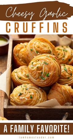 Close-up image of a basket filled with stacked Cheesy Garlic Cruffins garnished with chives. Cheesy Rolls Pull Apart, Easy Homemade Appetizers, Bread Rolls Easy, Crescent Roll Bread, Cruffin Recipe, Crescent Recipes, Muffin Tin Recipes, Crescent Roll Recipes, Dinner Bread