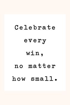 Here are 15 inspirational quotes to start your day feeling motivated and positive. Inspiring words are a great tool to combat anxiety and fear. They can offer hope and spark your own inner wisdom. I hope these positive quotes uplift your spirits and help you begin your day feeling good. #inspirationalquotes #positivequotes #anxietyreleif #awakening Citation Encouragement, Uplifting Quotes Positive, Positive Morning Quotes, Inspo Quotes