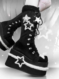 Wedge soles, 10cm heel alternative fashion winter platform boots, with fleece star patches, front lace up ties. Y2K fashion under knee mid-length boots.  The price is for a pair of boots only, others are not included.  Garment Size   	 		 			Size 			34 			35 			36 			37 			38 			39 			40 		 		 			Foot Length 			22.0 			22.5 			23.0 			23.5 			24.0 			24.5 			25.0 		 		 			Heel 			10 			10 			10 			10 			10 			10 			10 Black Platform Lace Up Boots, Winter Demonia Boots, Winter Shoes Cute, Shoes Cute Aesthetic, Goth Outfits Platforms, Star Platform Shoes, Shoe Styles 2024, Winter Boots Aesthetic, Alternative Fashion Winter