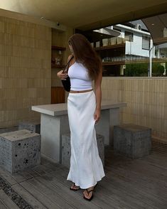 How to Style a Slip Skirt - 25 Chic Slip Skirt Outfit Ideas – May the Ray Summer Brunch Outfits, White Slip Skirt, Summer Brunch Outfit, Brunch Outfits