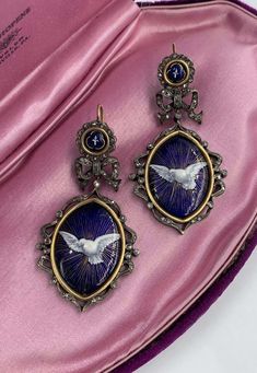 Luxury Cabochon Earrings For Wedding, Sun Piercing, Flying Doves, Diamond Dove, Dove Jewelry, Royal Blue Background, Dove Bird, Victorian Period, Bird Earrings