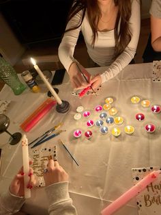 #candles #candlemaking #candlelight #party #birthdayparty #birthday #dinner Candles Painting, Candle Girl, Adult Party Themes, Painting Birthday, Birthday Activities