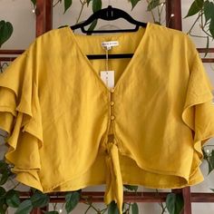 Moon River Yellow Ruffle Sleeve Crop Top Size M Yellow Ruffled Blouse For The Beach, Chic Yellow Top For Brunch, Yellow Ruffled Top For Brunch, Chic Yellow Cropped Blouse, Yellow Ruffled Tops For Day Out, Yellow Ruffled Blouse For Day Out, Mustard Summer Top For Brunch, Mustard Top For Summer Brunch, Gold Summer Tops For Day Out