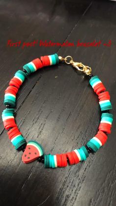 Clay Bead Bracelet Ideas With Fruit, How To Make Bracelets With Flat Beads, Heishi Bead Bracelet Ideas Preppy, Flat Bead Jewelry Ideas, Watermelon Clay Bead Bracelet Ideas, Dragon Fruit Clay Bead Bracelet, Bff Braclet Ideas Clay Beads, Bf And Gf Matching Clay Bead Bracelets, Flat Bead Ideas