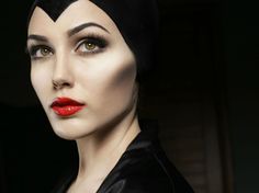 Maleficent Makeup, Maleficent Cosplay, Maleficent Halloween, Teknik Makeup, Make Up Diy, Fantasy Make-up, Halloween Make-up Looks, Makeup Jobs, Theatre Makeup