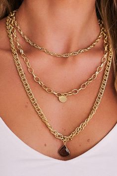 Color: GoldLayered DetailChain DetailHerringbone Chain DetailCircle Charm DetailStone Detail15" Chain Length13" Drop Length3" Extender Length Chain Necklace With Charms, Layered Necklace Gold, Layer Necklaces, Gold Herringbone Chain, Gold Layered Necklace, Jewelry Photography Styling, Herringbone Chain, Photography Styling, Layered Chains