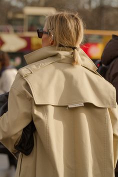 Women Street, Coat Design, Fashion Line, Street Style Inspiration, Minimal Fashion