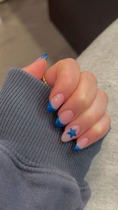 #starnails #nails #bluenails #stargirl #navy Nail Inspos Back To School, Trendy Nails Stars, Preppy Acrylic Nail Ideas, How To Do A Star On Nails, Blue Nails Ideas Summer, Star Nail Inspo Acrylic, Nail Ideas School, Nail Inspo Simple Almond, Nail Inspo Tips