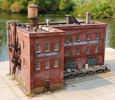 N Scale Allstate Machine Kit - ITLA N Scale Buildings, Ho Scale Buildings, City Ideas, Movie Board, Building Wall, Retro City, Scale Model Building, Model Building Kits, Model Railroading