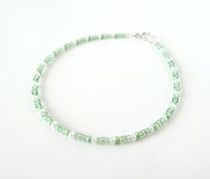 Tiny Beaded Bracelets Patterns, Small Beaded Bracelets Green, Cheap Cute Green Beaded Bracelets, Cheap Green Bracelets With Tiny Beads, Simple Beads Bracelets Ideas, Green Beaded Bracelets Aesthetic, Clear Seed Bead Bracelets, Simple Bead Bracelet Patterns, Green Pearl Bracelet