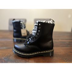 Dr Martens Womens 1460 Serena Zebra Faux Fur Lined Black Combat Boots 100% Guaranteed Authentic New Without Box Size: 7 Retail Price $180 Src-70eby113 Winter Leather Footbed Ankle Combat Boots, Winter Ankle Combat Boots With Leather Footbed, Black Moto Boots With Lug Sole For Winter, Winter Leather Lace-up Moto Boots, Classic Lace-up Moto Boots For Winter, Winter Black Lace-up Boots With Leather Footbed, Fitted Winter Boots With Lug Sole, Black Boots With Faux Fur Lining And Round Toe, Black Ankle Boots With Faux Fur Lining