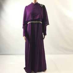 F44 Ravza Moda Women's Abaya Dress Mock Neck Embellished Solid Purple Size Xs/S Nwt Length 62" Armpit To Armpit 19" Sleeve Length 24" Tail Length 84" Ep Purple Maxi Dress For Eid, Purple Floor-length Abaya, Long Sleeve Purple Party Kaftan, Long Sleeve Embellished Maxi Dress For Eid, Purple Long Sleeve Dress For Eid, Elegant Purple Maxi-length Abaya, Purple Long Sleeve Wedding Abaya, Purple Maxi Dress For Eid Party, Abaya Dress