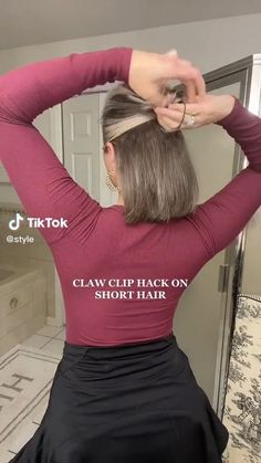 Short Hair In Clip Hairstyles, Using Claw Clips With Short Hair, Hairdo For Short Hair Easy, Hair Do Ideas Medium, Claw Clip Shorthair, How To Style Claw Clips Short Hair, Short Hair Clip Hack, Medium Hair Up Dos Easy, Lob Hairstyle Updo