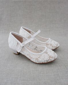 Closed Toe Wedding Shoes With Lace Trim, Elegant Closed Toe Shoes For First Communion, Elegant Closed Toe Wedding Shoes For First Communion, White Lace Trim Closed Toe Wedding Shoes, Shoes Editorial, Off White Shop, Christening Shoes, Flower Girl Shoes, Bridal Flats