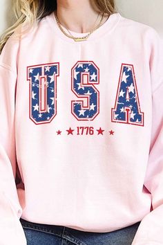 USA 1776 AMERICANA PATRIOTIC COUNTRY OVERSIZED SWEATSHIRTPREMIUM COTTONOVERSIZED FIT Oversized Crew Neck Tops For 4th Of July, Oversized Casual Tops For 4th Of July, Casual Oversized Tops For 4th Of July, Casual 4th Of July Sweatshirt With Letter Print, Long Sleeve American Style Cotton Sweatshirt, American Style Cotton Long Sleeve Sweatshirt, Patriotic Long Sleeve Cotton Sweatshirt, 4th Of July Long Sleeve Letter Print Sweatshirt, Patriotic Cotton Long Sleeve Sweatshirt