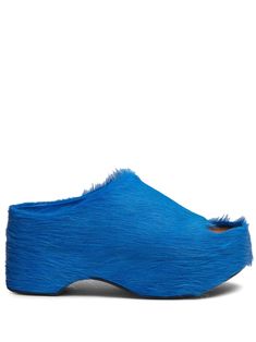 blue calf hair slip-on style peep toe branded leather insole platform rubber sole Chunky Mules, Platform Mules, Tv Fashion, Iconic Bags, Demi Fine Jewelry, Fashion Tv, Summer Beach Wear, Flat Boots, Calf Hair