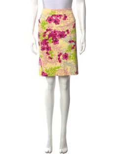 Versace Collection SkirtYellowFloral PrintZip ClosureFit:Skirts by Versace Collection typically fit true to size. Yellow Stretch Pencil Skirt, Elegant Yellow Mini Skirt For Spring, Fitted Yellow Pencil Skirt For Spring, Chic Fitted Yellow Pencil Skirt, Chic Yellow Fitted Pencil Skirt, Yellow Knee-length Pencil Skirt, Yellow Mini Pencil Skirt For Spring, Yellow Knee-length Pencil Skirt For Spring, Elegant Yellow Pencil Skirt