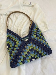 This Boho Style Woven Straw Shoulder Bag is the perfect accessory for teen girls, college girls, and beach vacations. With a large capacity, it can hold all your essentials while adding a touch of boho chic to your look. The woven straw material gives it a unique texture, making it a standout piece in your collection. Stay on-trend and stay organized with this must-have tote. Color : Blue Bag Size : Medium Type : Straw Bag Pattern Type : Colorblock, Tribal Material : Straw Size Bag Height Bag Le Vacation Cotton Shoulder Bag With Adjustable Strap, Trendy Square Shoulder Bag For Vacation, Summer Large Capacity Cotton Beach Bag, Large Capacity Cotton Beach Bag For Summer, Large Capacity Multicolor Crochet Summer Bag, Cotton Beach Bag For Summer, Trendy Square Beach Bag For Vacation, Cute Summer Shoulder Bag For Everyday Use, Trendy Large Capacity Crochet Bag